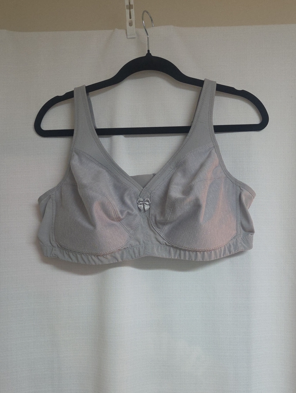 Glamorise Magic Lift Soft Wireless Bra in Light Gray